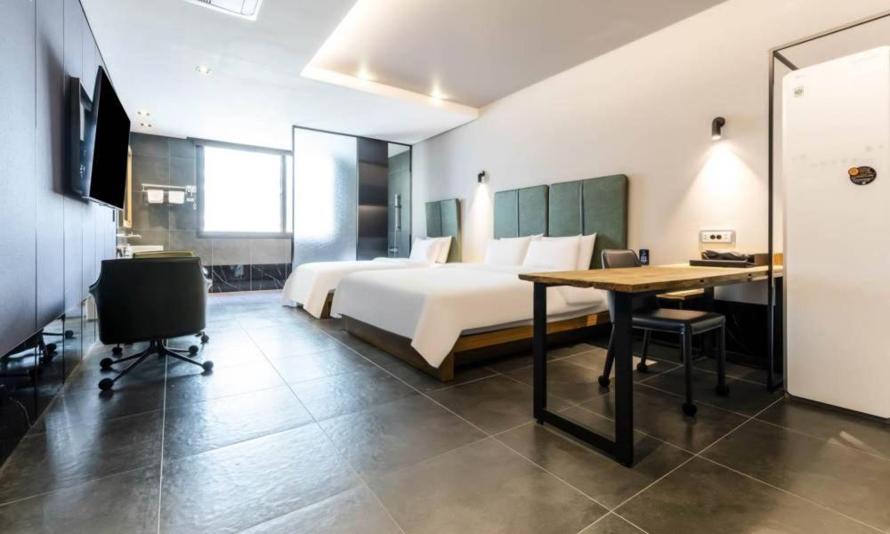Anseong Nomad Hotel Екстериор снимка